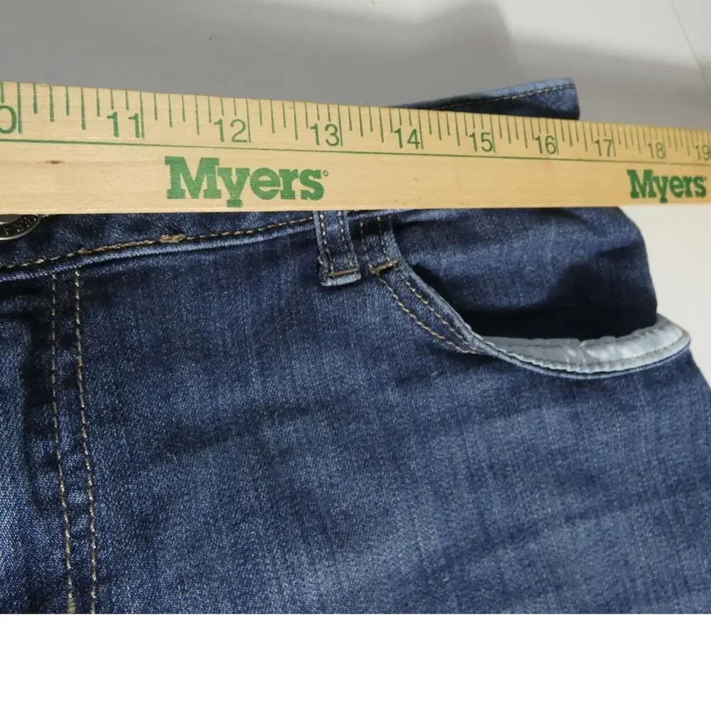 Simply Vera VERAWANG Women's  Denim Mid Rise Shorts Size 12 Casual - Picture 5 of 8